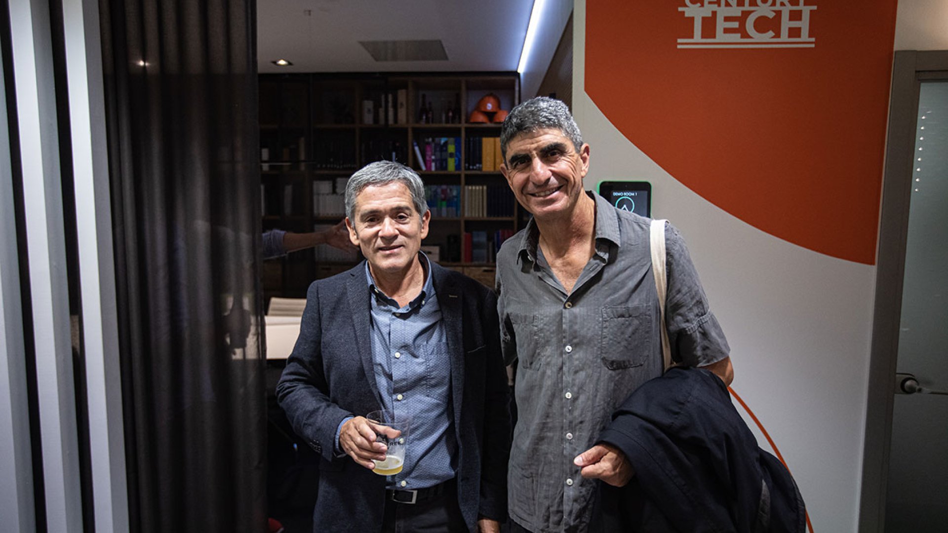 Showroom & Friends