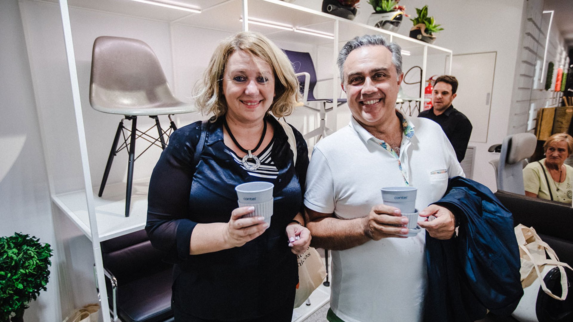 Showroom & Friends