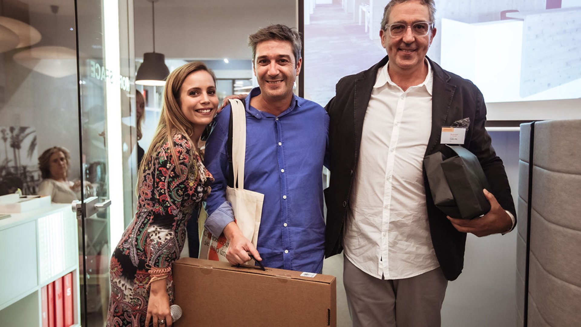 Showroom & Friends