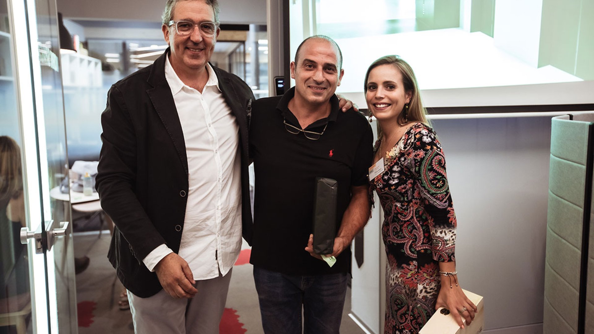 Showroom & Friends