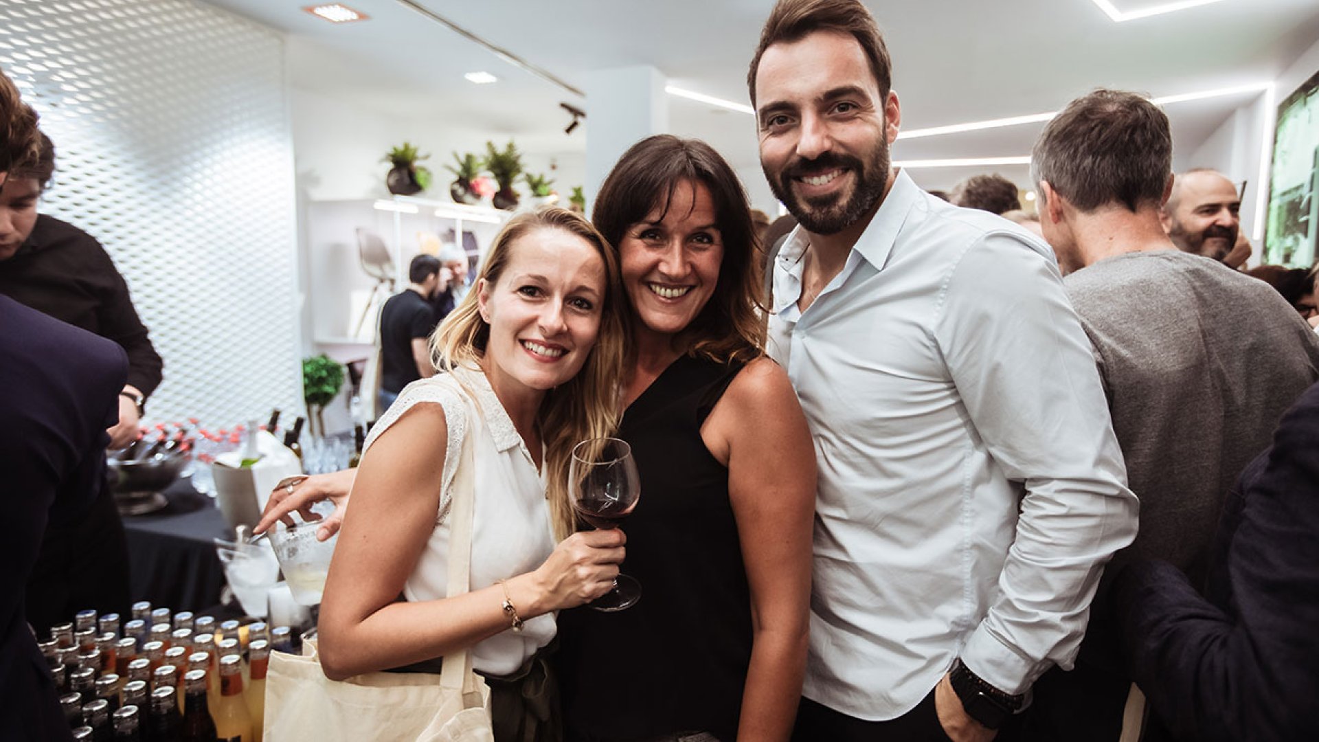 Showroom & Friends