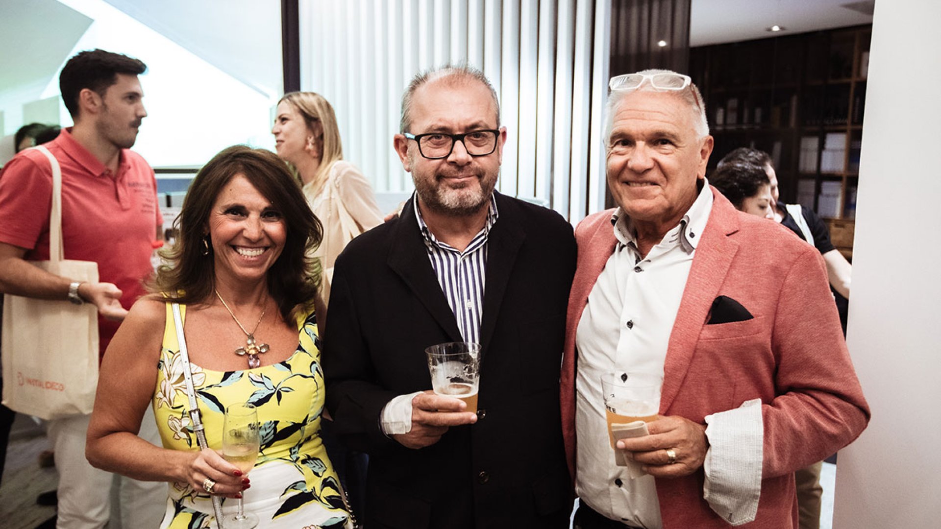 Showroom & Friends