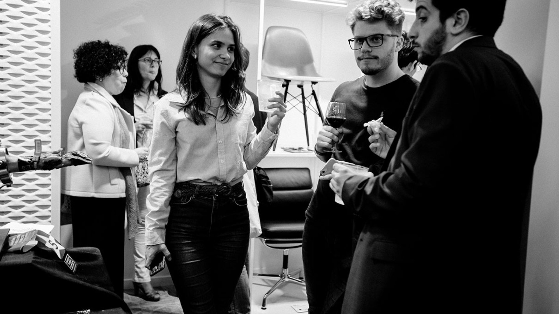 Showroom & Friends